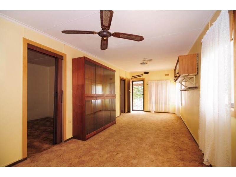 124 Tallyan Point Road, Basin View NSW 2540