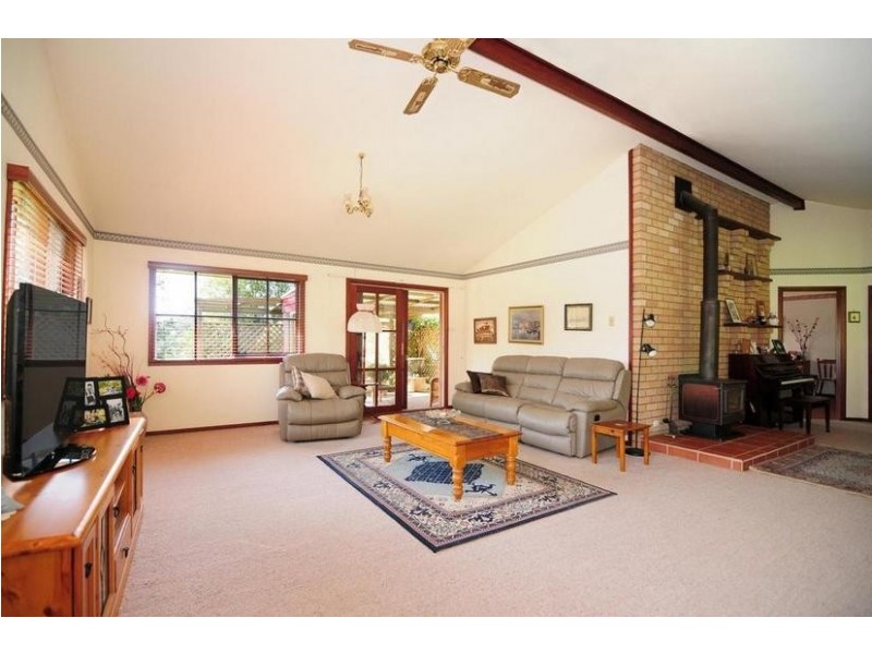 775e Falls Road, Falls Creek NSW 2540