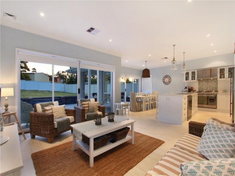 107 Sanctuary Point Road, Sanctuary Point NSW 2540