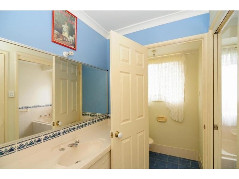 10 Tallyan Point Road, Basin View NSW 2540