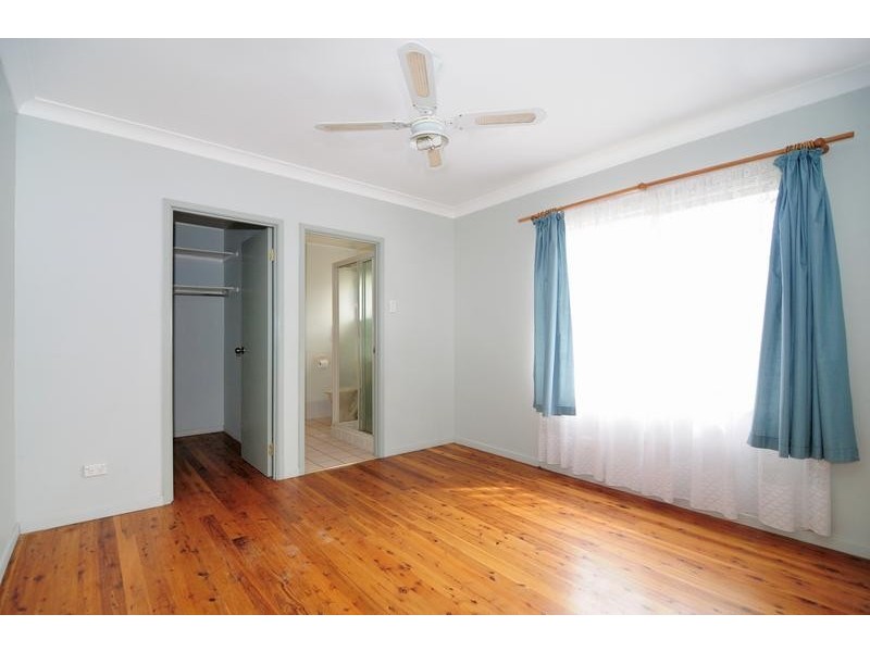 37 Winn Avenue, Basin View NSW 2540