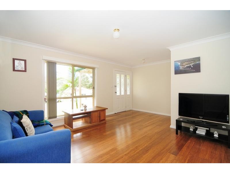 11 Fitzpatrick Street, Old Erowal Bay NSW 2540