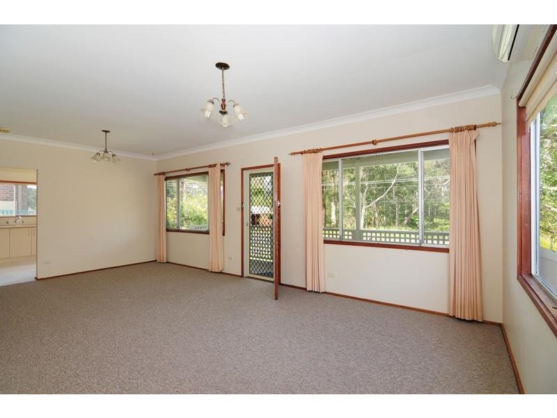11 McGowen Street, Old Erowal Bay NSW 2540