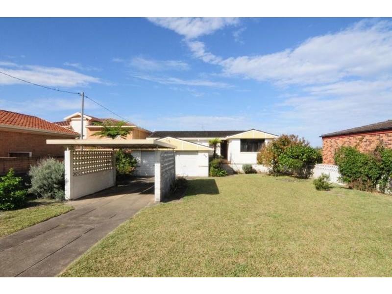 126 Elizabeth Drive, Vincentia NSW 2540