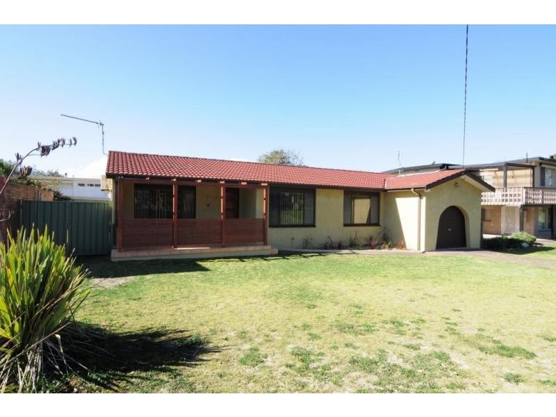 32 Elizabeth Drive, Vincentia NSW 2540