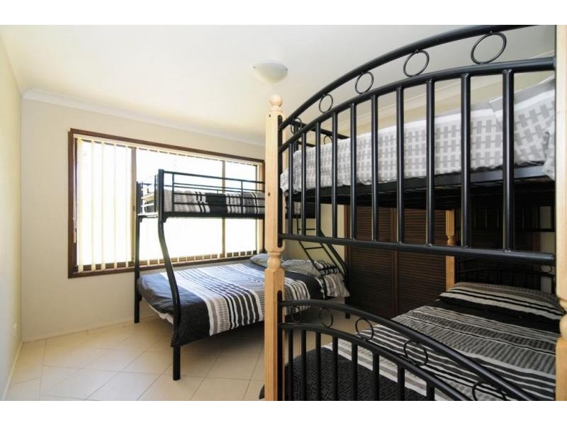 32 Elizabeth Drive, Vincentia NSW 2540