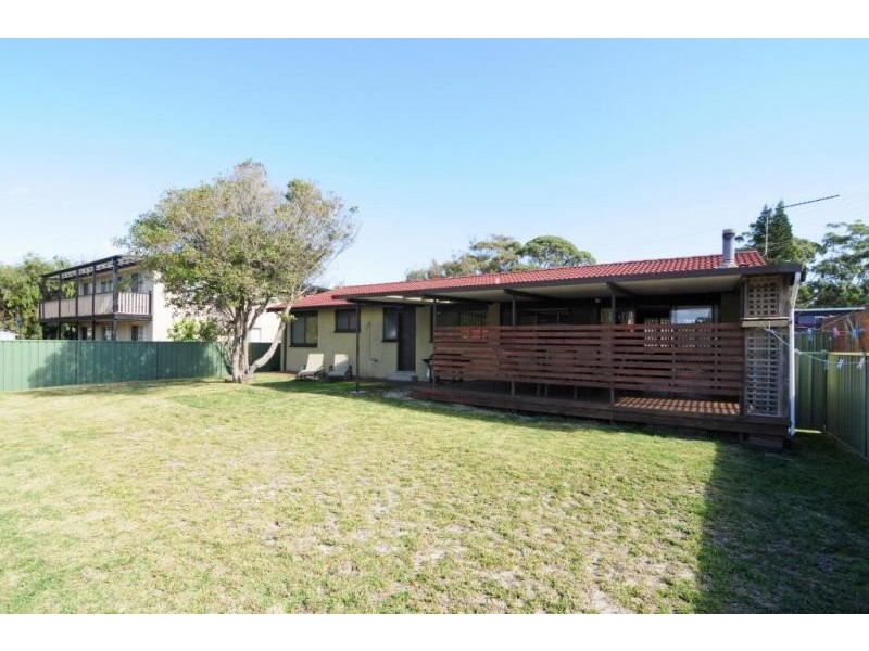 32 Elizabeth Drive, Vincentia NSW 2540