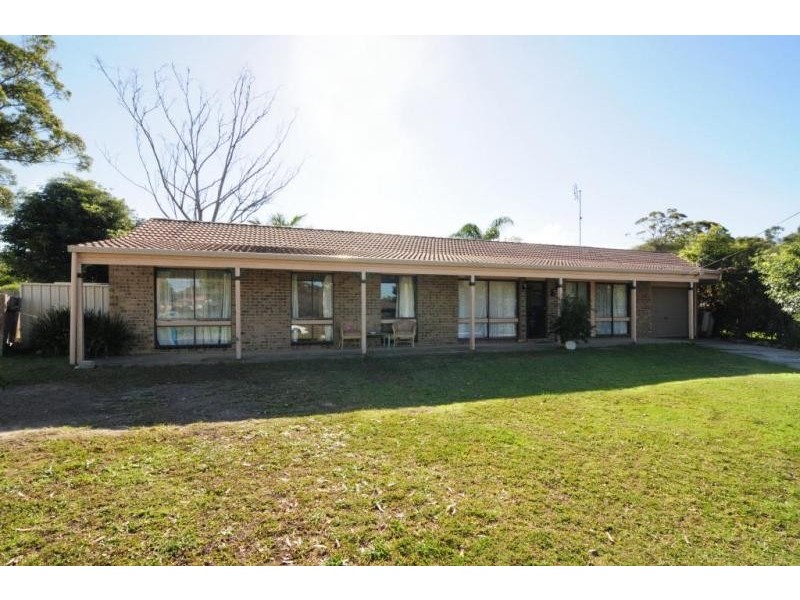 1 Truscott Avenue, Sanctuary Point NSW 2540