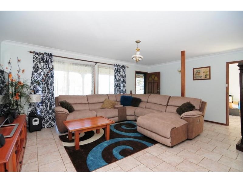 1 Truscott Avenue, Sanctuary Point NSW 2540