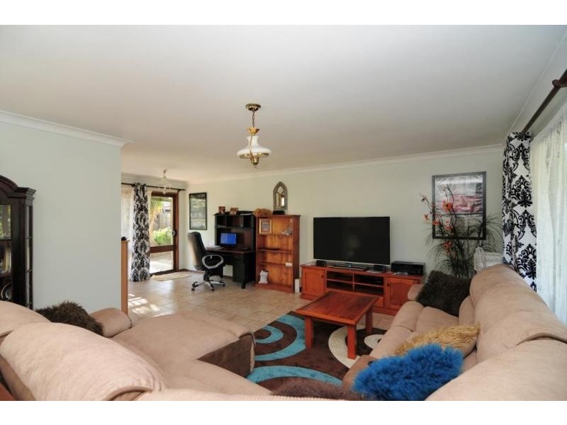 1 Truscott Avenue, Sanctuary Point NSW 2540
