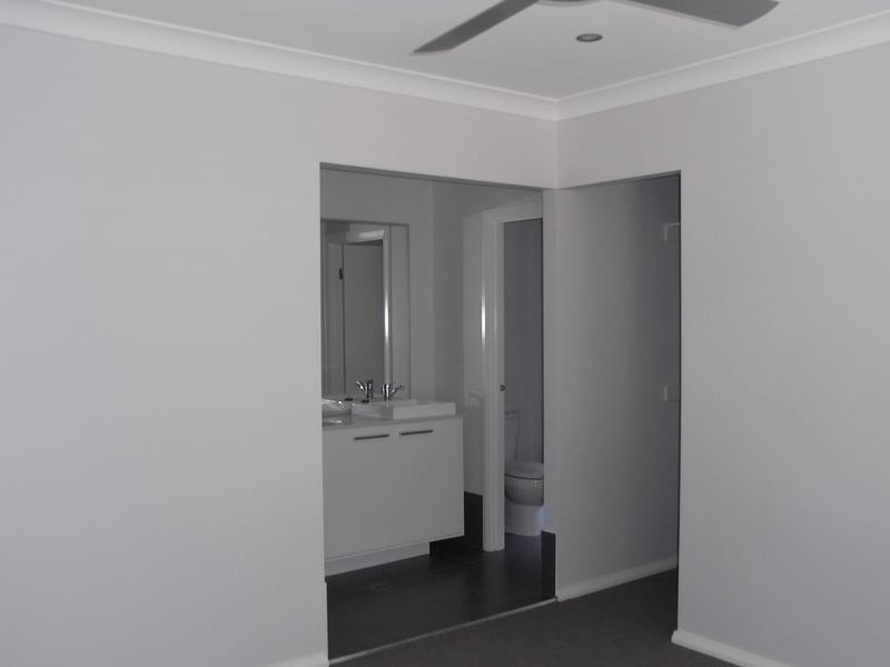 18 Seagrass Avenue, Vincentia NSW 2540
