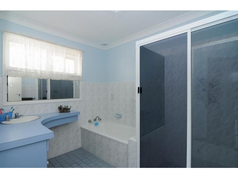 43 Illfracombe Avenue, Vincentia NSW 2540