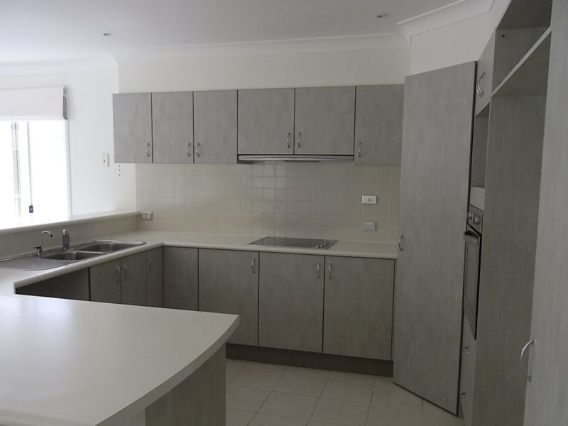 25 Streamside Street, Woollamia NSW 2540