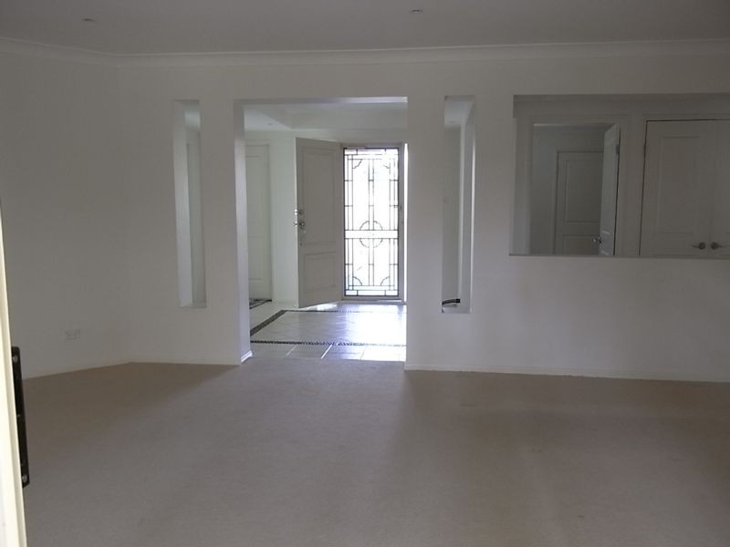 25 Streamside Street, Woollamia NSW 2540