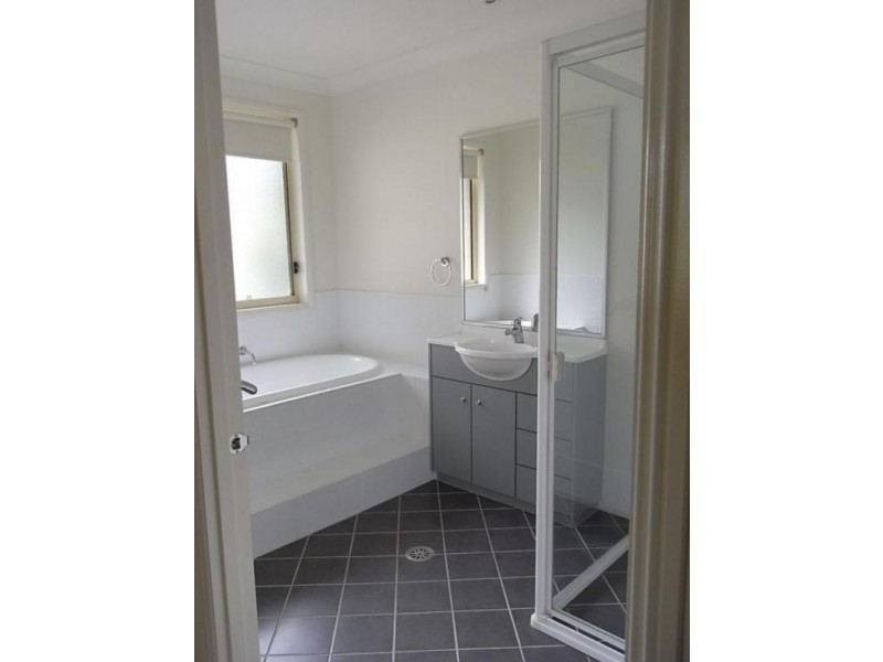 25 Streamside Street, Woollamia NSW 2540