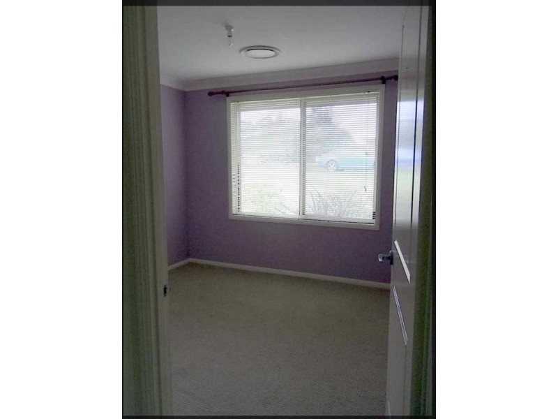 25 Streamside Street, Woollamia NSW 2540