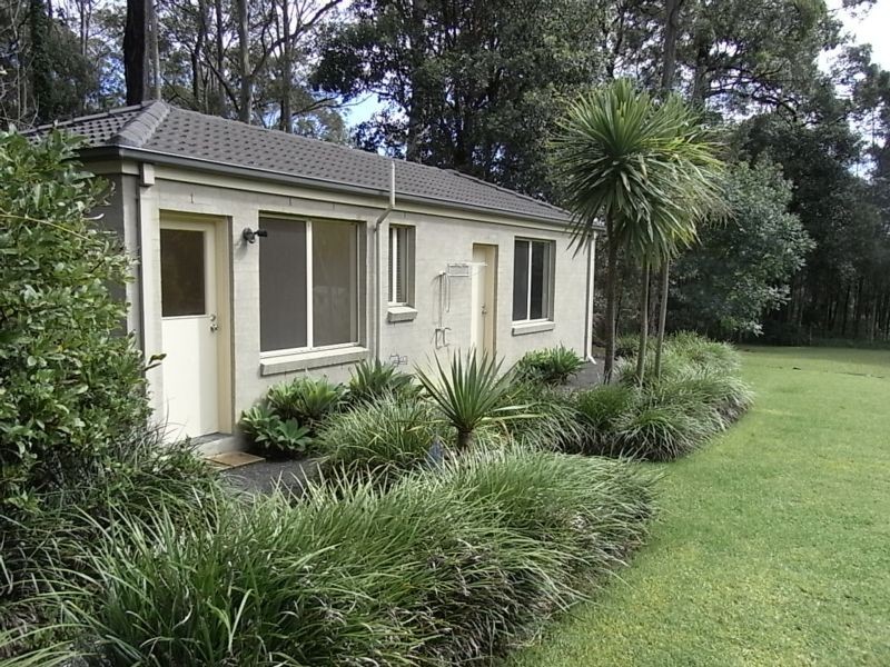 25 Streamside Street, Woollamia NSW 2540