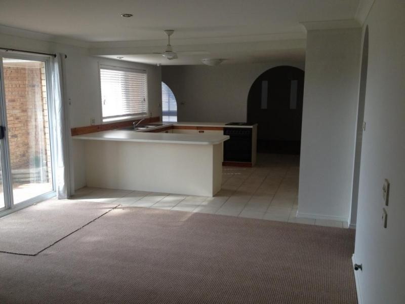 22 Gibson Crescent, Sanctuary Point NSW 2540