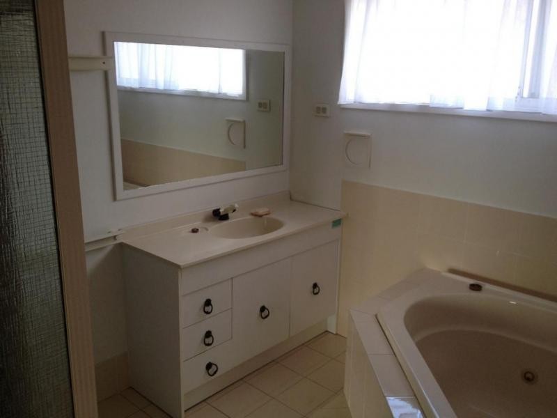 22 Gibson Crescent, Sanctuary Point NSW 2540