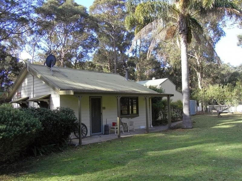 35 Gardner Road, Falls Creek NSW 2540