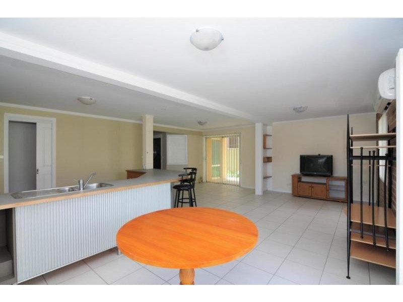 12 June Avenue, Basin View NSW 2540