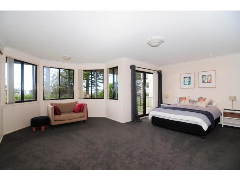 112 Elizabeth Drive, Vincentia NSW 2540