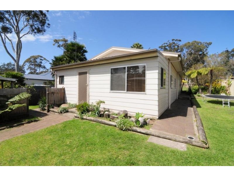 31 Tibbles Avenue, Old Erowal Bay NSW 2540