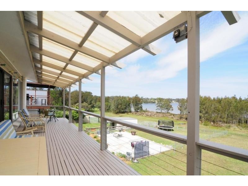 18 Caulfield Parade, Old Erowal Bay NSW 2540