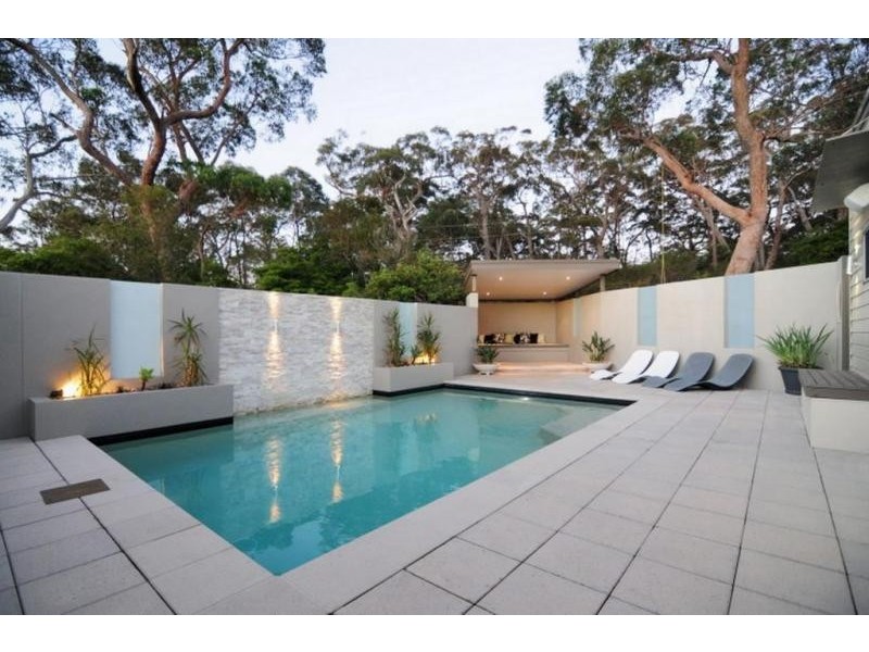 7 Reid Street, Wrights Beach NSW 2540
