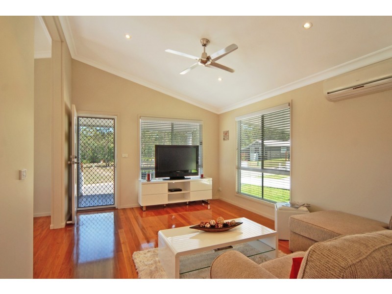 35 The Basin Road, St Georges Basin NSW 2540