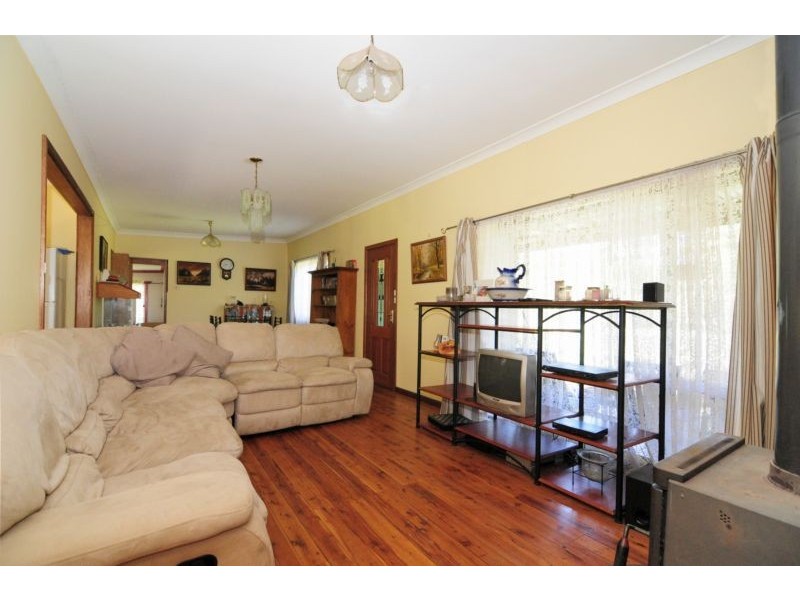 11 Hawken Road, Tomerong NSW 2540