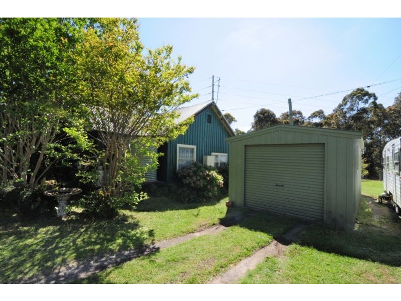 11 Hawken Road, Tomerong NSW 2540