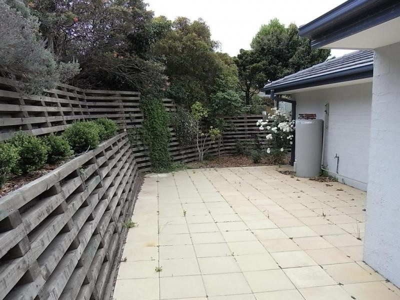 11 Walterhood Parade, Worrowing Heights NSW 2540