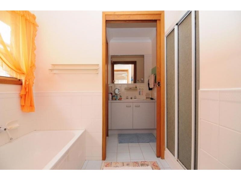 25 Warrego Drive, Sanctuary Point NSW 2540