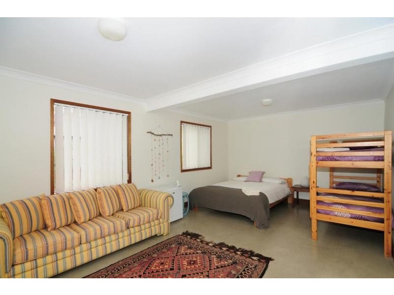422 Elizabeth Drive, Vincentia NSW 2540