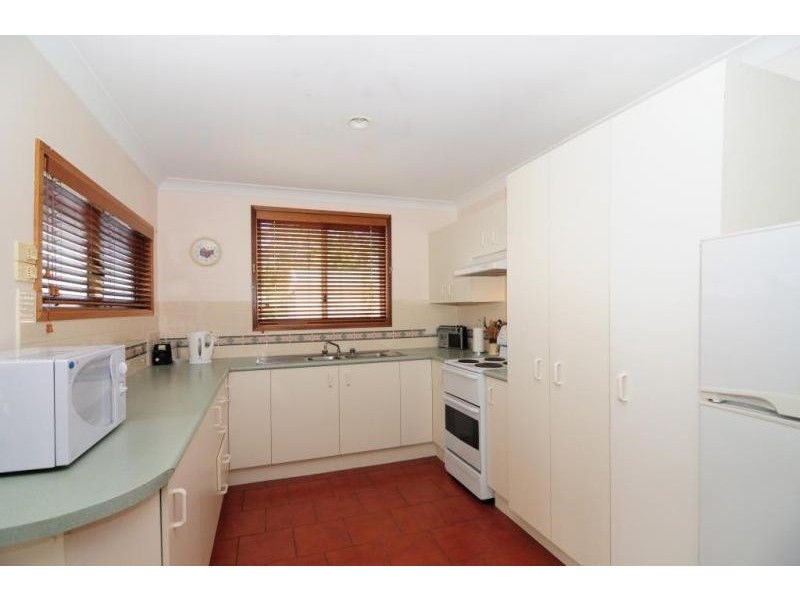 32 First Avenue, Erowal Bay NSW 2540