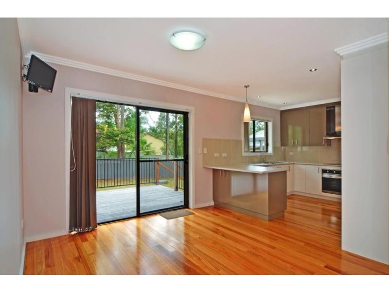 8 Tilbrook Avenue, St Georges Basin NSW 2540