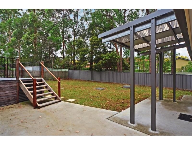 8 Tilbrook Avenue, St Georges Basin NSW 2540