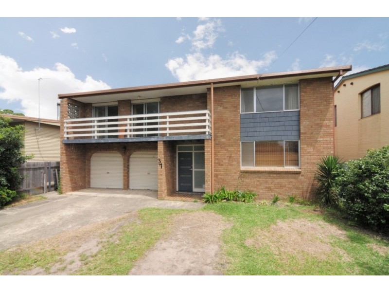 37 Elizabeth Drive, Vincentia NSW 2540