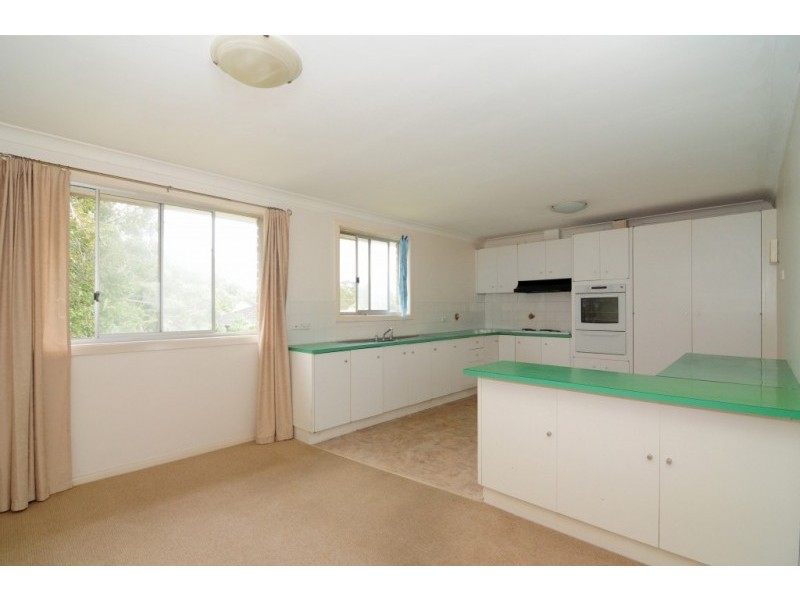 37 Elizabeth Drive, Vincentia NSW 2540