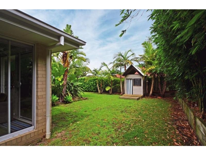 10 Hogbin Crescent, Sanctuary Point NSW 2540