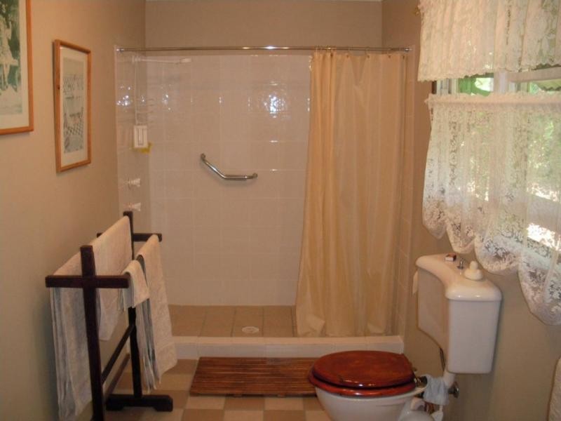 917 Sussex Inlet Road, Sussex Inlet NSW 2540