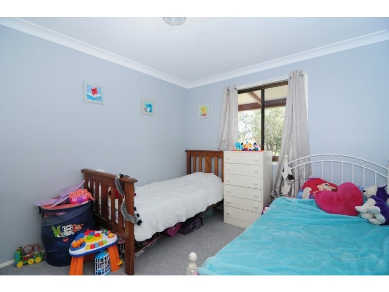 14 Kingsford Smith Crescent, Sanctuary Point NSW 2540