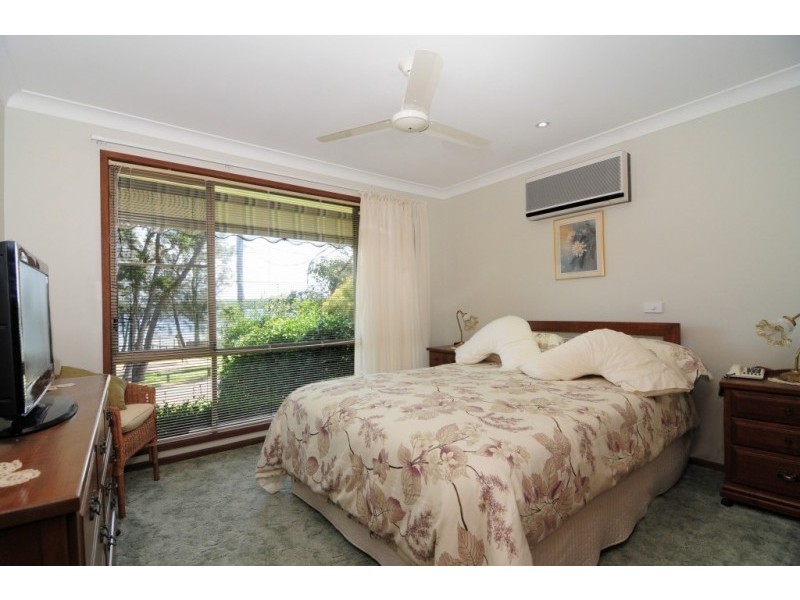 6 Kevin Crescent, St Georges Basin NSW 2540