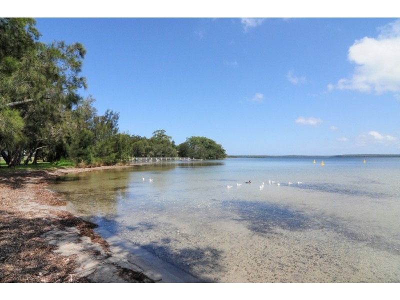 6 Kevin Crescent, St Georges Basin NSW 2540