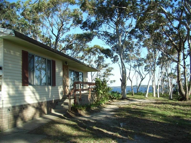 2 Greville Avenue, Sanctuary Point NSW 2540