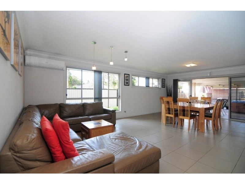 73 Anson Street, Sanctuary Point NSW 2540