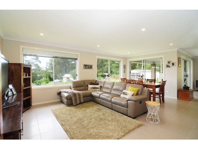 12 Amaryllis Way, Tomerong NSW 2540