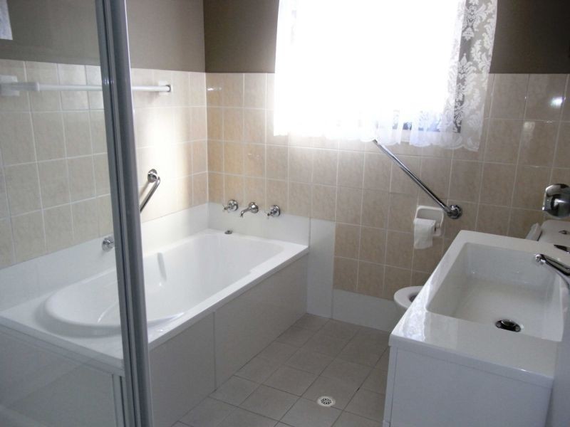 11 Boronia Avenue, Sanctuary Point NSW 2540