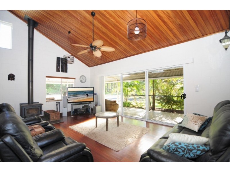 802 Sussex Inlet Road, Sussex Inlet NSW 2540